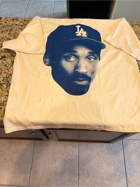 Authentic Original Vintage Style Pale beige with Kobe big Face Print